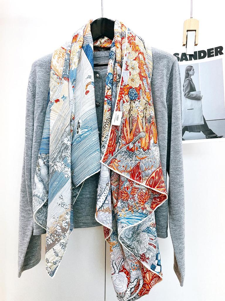 Fu Bao Double-Sided Silk Wool Scarf: Colorful, Large, and Warm Shawl for Autumn and Winter