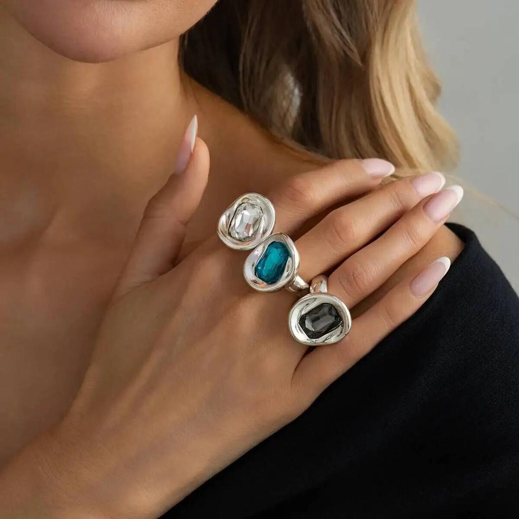 IngeSight.Z Punk Luxury Colorful Acrylic Big Rhinestone Chunky Rings Women Trend Irregular Geometric Knuckle Ring Daily Jewelry