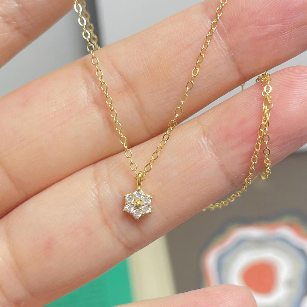 14K Gold-Plated Sterling Silver Flower Pendant Necklace - Elegant Clavicle Chain Gift
