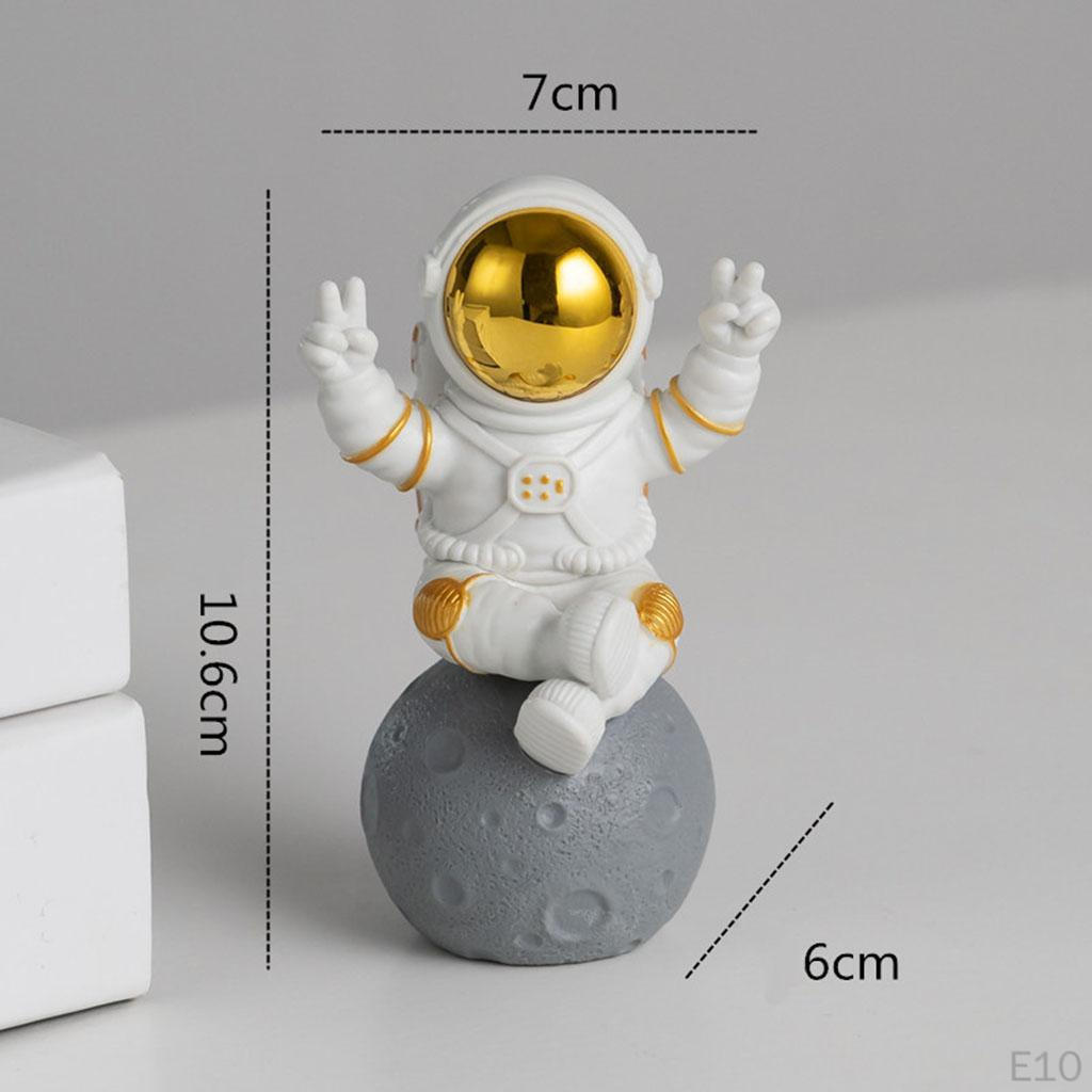 Astronaut Resin Figurines - Space Explorer Sculptures for Home Decor