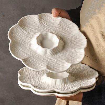 Kreatywny ceramiczny talerz w kształcie kwiatów Lekki luksusowy talerz do kuchni restauracyjnej High-endowy domowy wykwintny czysto biały talerz na pierogi