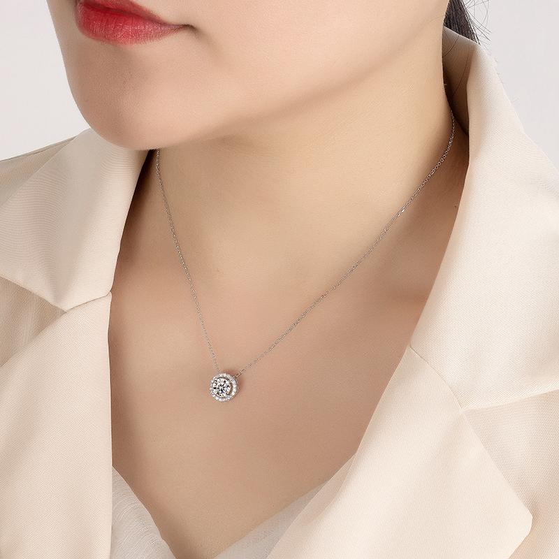 Moissanite Necklace for Women Pure Silver Round Laboratory Diamond Pendant Fashionable Wedding Jewelry