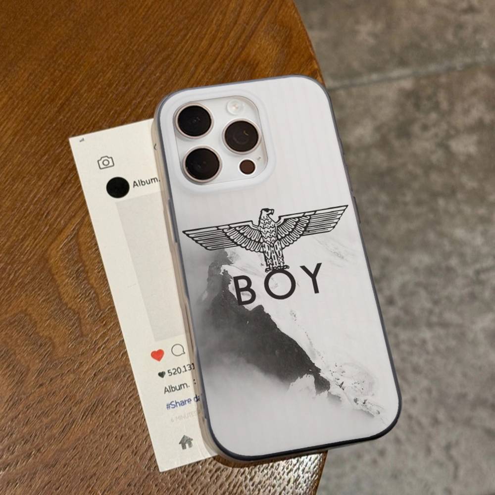 

Classic Punk Logo B-Boy L-London For IPhone 17 16 15 14 13 12 11 Pro Max Plus Pro Corrugated Shockproof Matte Phone Cover iPhone 17pro max