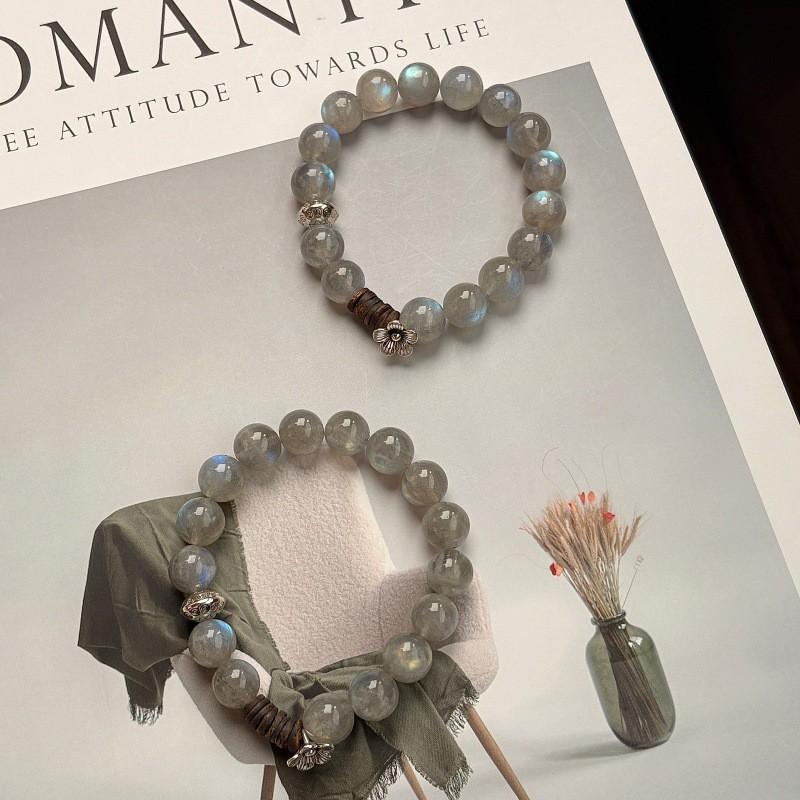 Handmade Gray Moonstone Crystal Bracelet With Agarwood Bead New Chinese Style Zen Womens Single Circle