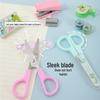 Bonbonfarbene Cartoon-Schreibwaren-Set: Hefter, Schere, Klebebandhalter