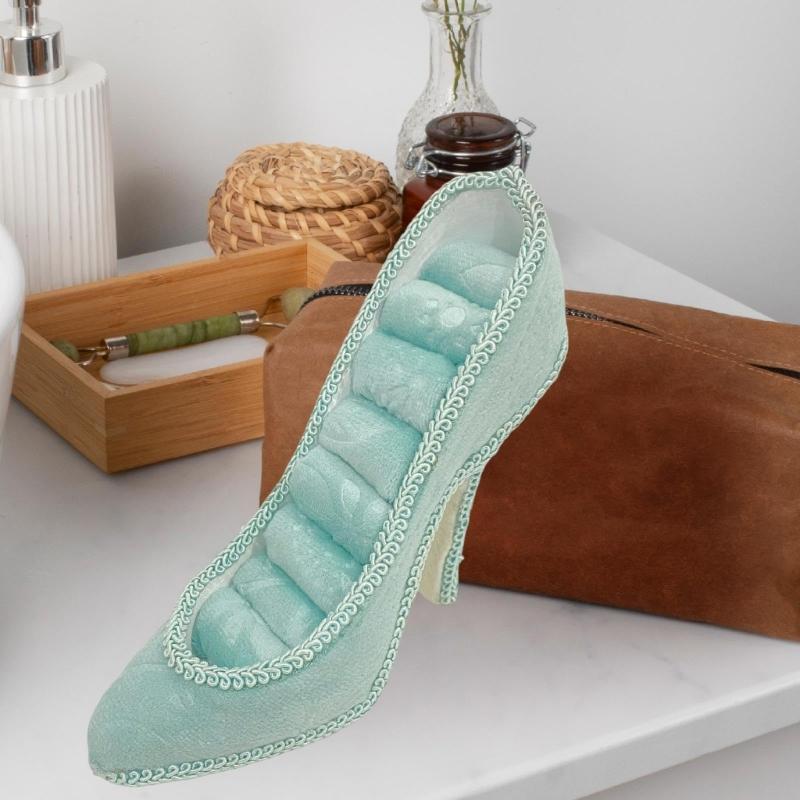 Creative High Heel Shoe Resin Jewelry Display Stand Suitable for Earrings Necklaces Rings Bracelets Home Decorating