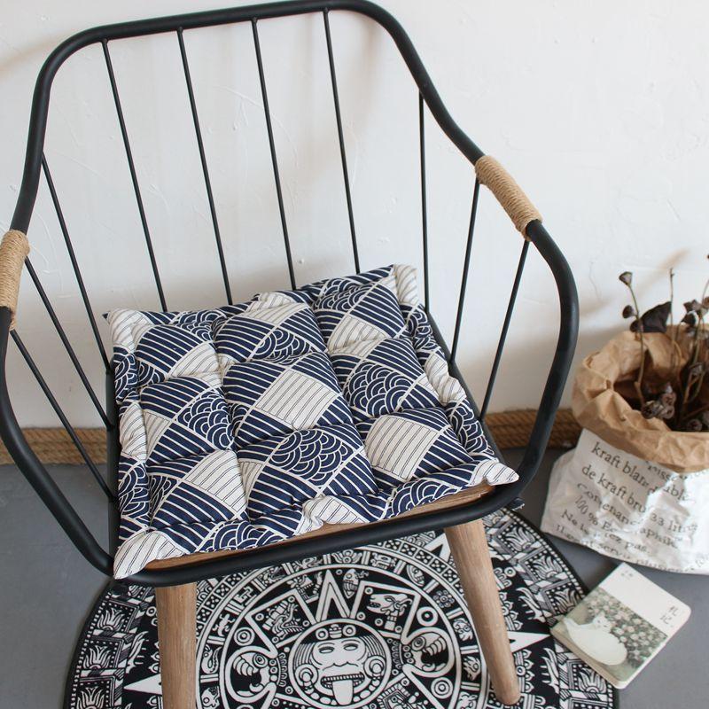 

Современный Минималистичный Скандинавский Стул Табурет Тканевая Подушка Студенческий Класс Офисное Сиденье Подушка Круглый Год Хлопок и Лен Дышащий Мягкий Japanese Square Waves 40*40cm (cushion)