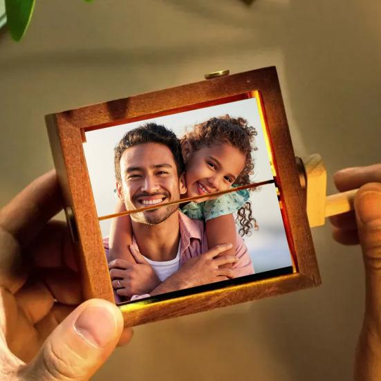 Personalizovaná animovaná krabička na flipbook s vestavěným osvětlením, ručně ovládané fotoalbum pro 8/16 fotografií, dřevěný rám, jedinečný dárek pro vzpomínky a domov