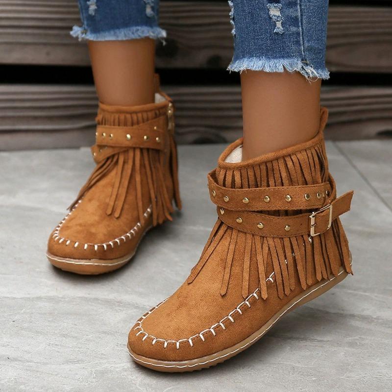 Autumn and winter new short fringed Martin boots women's large size belt buckle side zipper round head flat bottom short boots