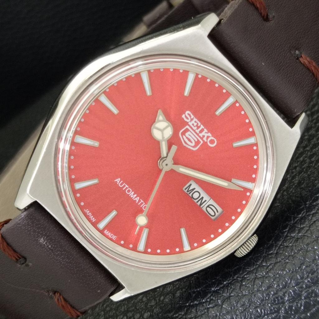Seiko 5 AUTOMATIC JAPAN MENS 6309A VINTAGE RED COLOR DIAL WATCH A701246-5 R206a-a701246