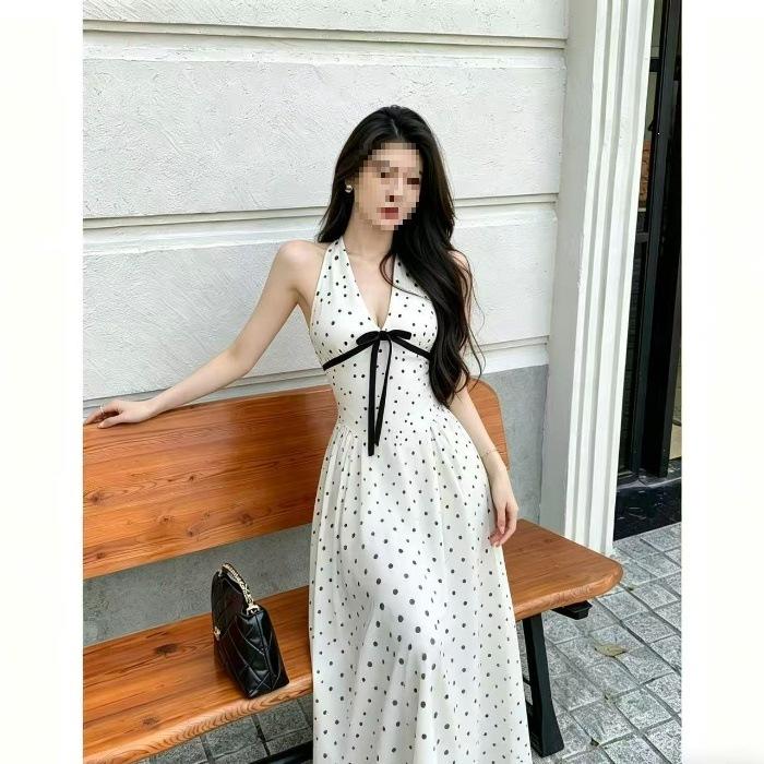 

French first love coffee break retro polka dot neck dress new design sense thin waist halter dress XL