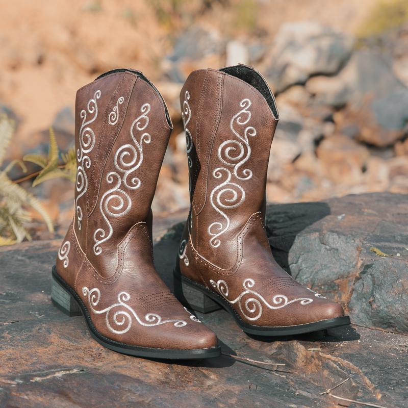 Fashion Boots Men PU Black Brown Hand Embroidered Western Cowboy Boots European and American Ethnic Style Chelsea Boots Size 38-46