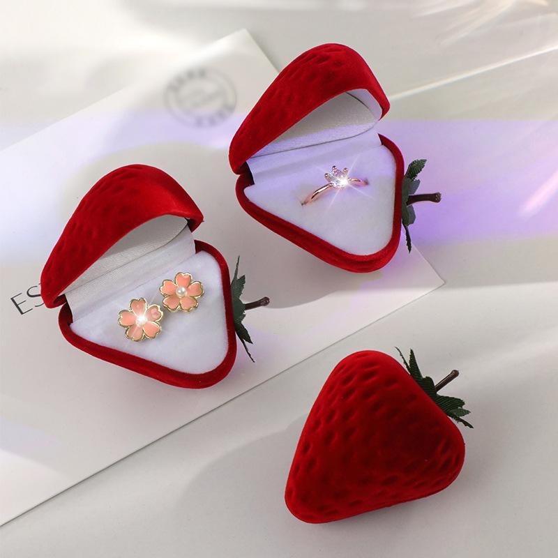 Velvet Strawberry Ring Box Cute Gift Box for Women Wedding Ring Display Multiple Rings Storage Engagement Proposal Birthday