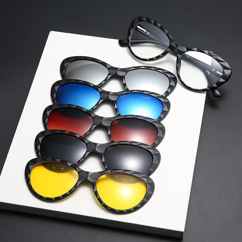 

Набор очков, Солнцезащитные очки, Женская оправа для личности, Магнитные клипсы для солнцезащитных очков из пяти частей 2350 PC material rack