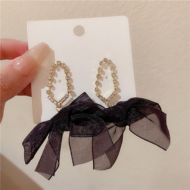 Retro Black Mesh Bow Earrings S Silver Needle Niche Personality Earrings Femininity Trend Earrings 925 silver needle