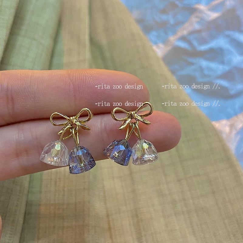 

Элегантные серьги-бантики «Кристальное Рождество» — высококачественный дизайн серебряного колокольчика с разнообразными сверкающими кристаллами