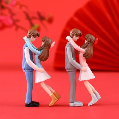 1 Pair Of Cartoon Romantic Sweet Couple Figurines Garden Micro Landscape Pendant Diy Plastic Craft Garden Scene Decoration