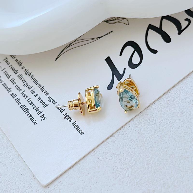 Elegant Teardrop Zircon Stud Earrings - Sleek Design