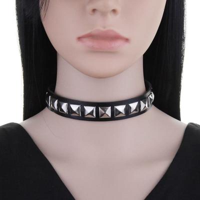 Punk Fashion Personality Trend Square Rivet Collar Pu Leather Collar Necklace Suitable For Valentine'S Day Gift