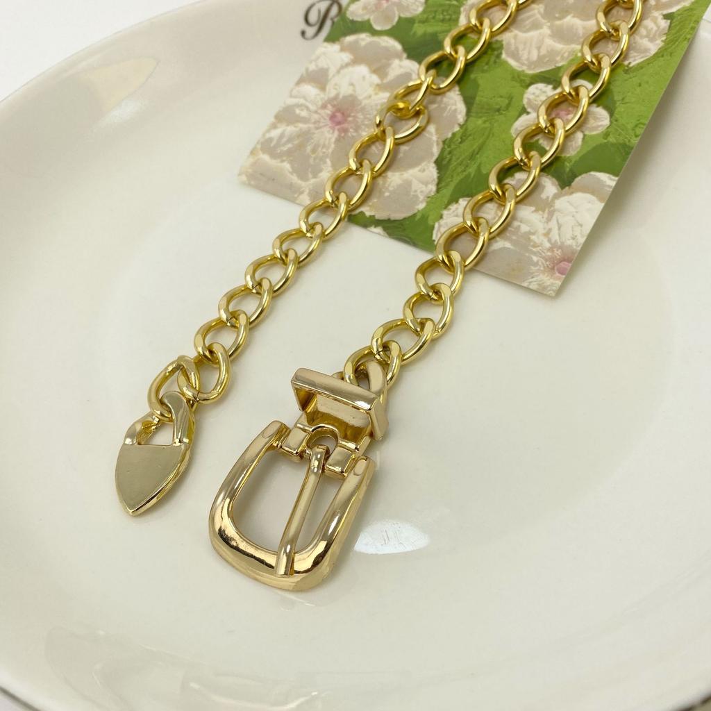 Gold Chunky Chain Choker Necklace with Lock Pendant Punk Hip Hop Jewelry for Women