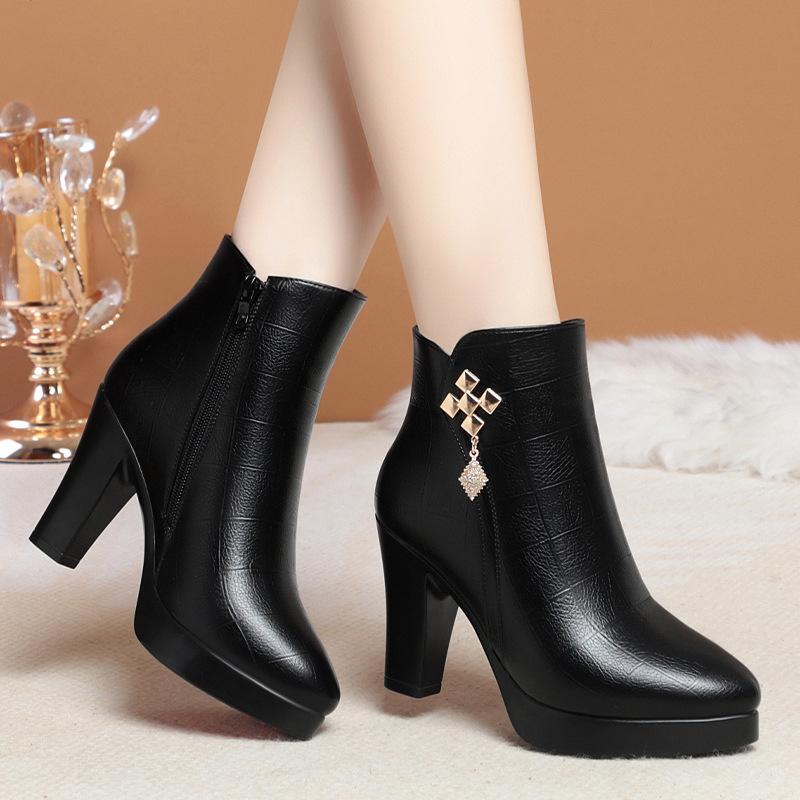 Women Snow Boots New Genuine Leather Fashion Warm Winter Shoes Women Ankle Boots Women High Heel Pointed Ladies Booties