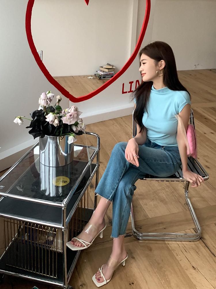 2026 Spring/Summer Women's Elegant Slim-Fit Semi-High Neck Short-Sleeve T-shirt