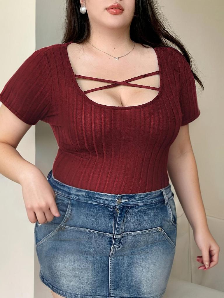 Trendy Women's Slimming Short-Sleeve Top, Ideal for Spring & Summer