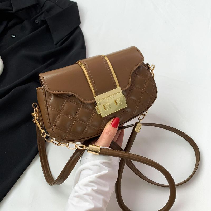 

Small square bag Korean version of small fresh women s bag 2024bags autumn new personalized lock diamond single shoulder messenger women s bag коричневий