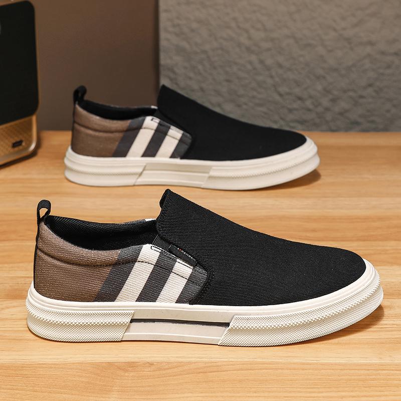 2025 Breathable Mens Shoes Board Shoes Soft Soled Casual Sports Shoes Youth Trend Sneakers Slip on Canvas Shoe
