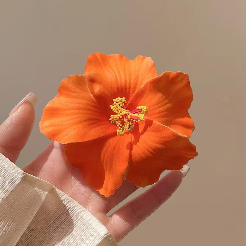 Spring Hibiscus Hair Clip: Beach Resort Style Flower Headwear for Women (New 2025)