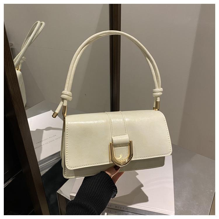 Women's small bags Fashion handbags Winter texture Foreign style messenger bags Commuter small square bags