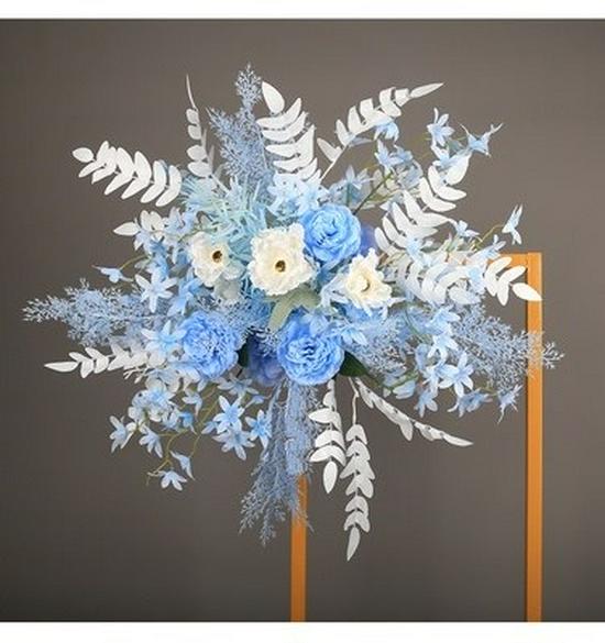 Цветочное оформление свадебного прохода и сцены - Цветочные ряды и полосы