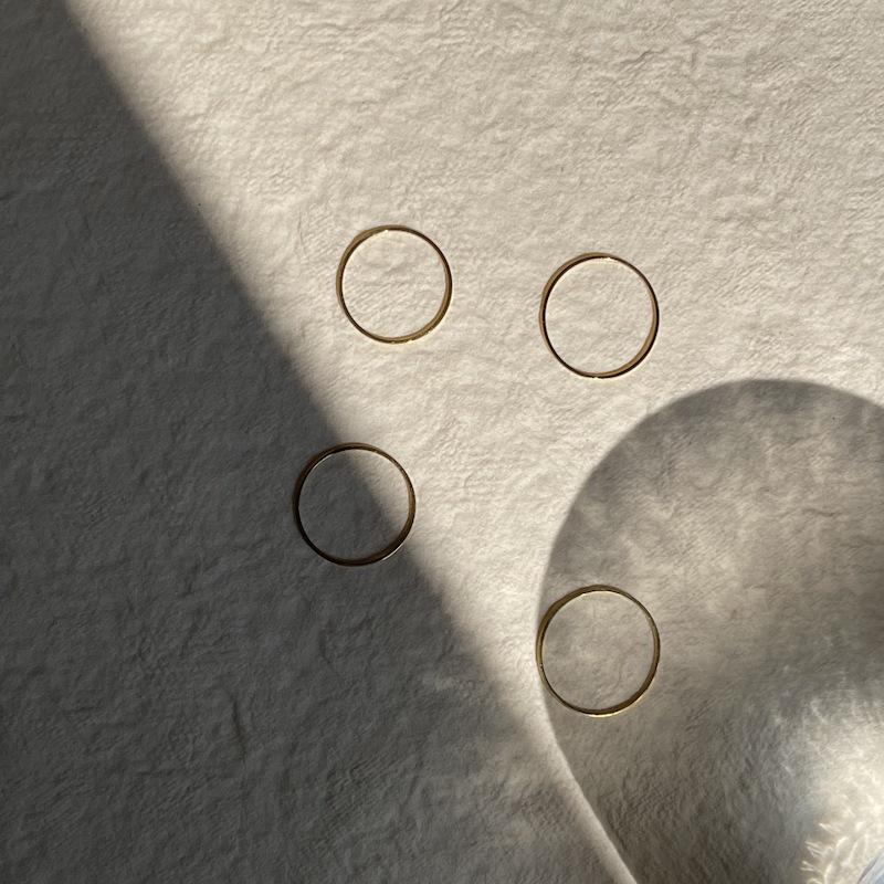 "Stunning 14k Ultra-Thin 0.5mm Arc Ring for Women – Versatile Joint or Little Finger Wear, No-Fade, Smooth Surface"