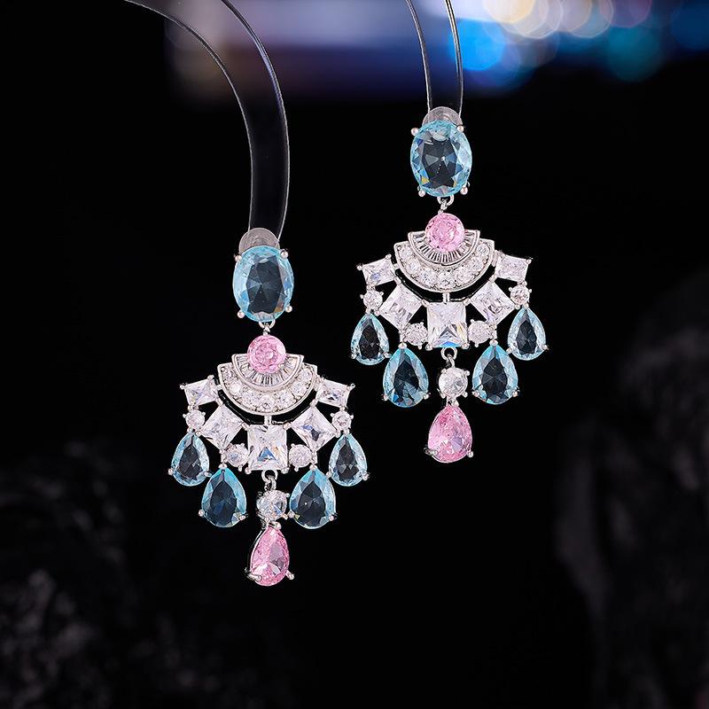 

High End Fashion, Light Luxury Temperament, Heavy Industry Earrings, Exaggerated Personality, Irregular Earrings, Women s Conch Earrings