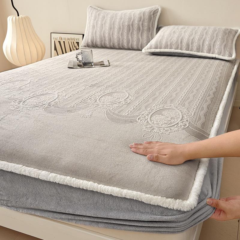 Thickened Milk Coral Fleece Mattress Cover Single Piece Fleece All-Inclusive Mattress Cover Mattress Cover Three-Piece Protective Cover