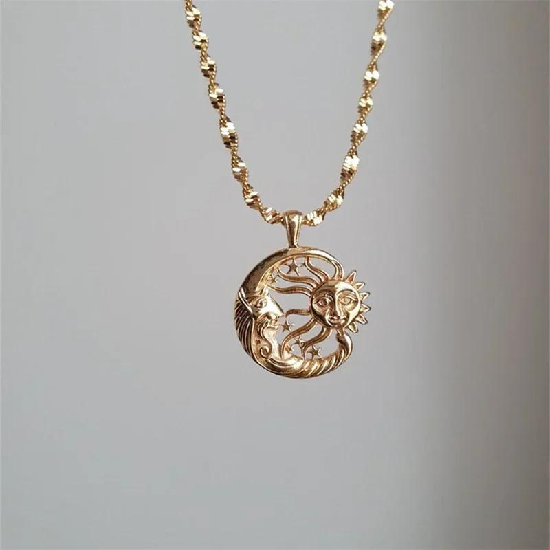 

Collares Con Colgante Human Face Sun Moon Hug Each Other Pendant Creative Design Couple Necklace Gift Jewelry Pendant Choker золотий