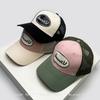 Neue Unisex Koreanische Farbblock Buchstaben Stickerei Baseballkappen Einfach Atmungsaktiv Netz Sonnenschutz Trucker Caps Vielseitig Persönlich