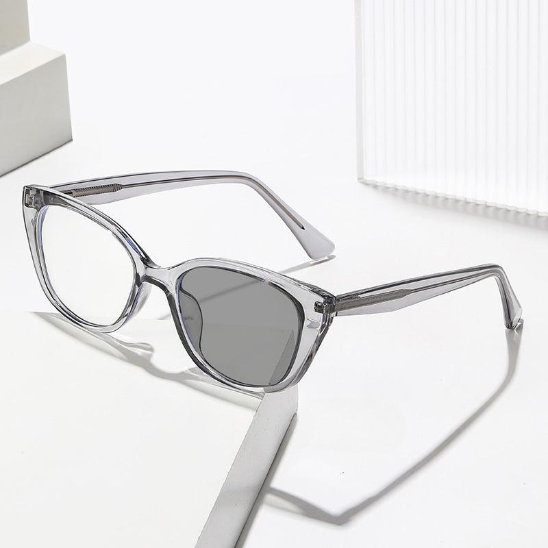 Photochromic Spring Leg Myopia Glasses Cat-Eye with Pin-Plugged Indoor/Outdoor Dual-Use Anti Blue Light Minus Diopter Eyeglasses