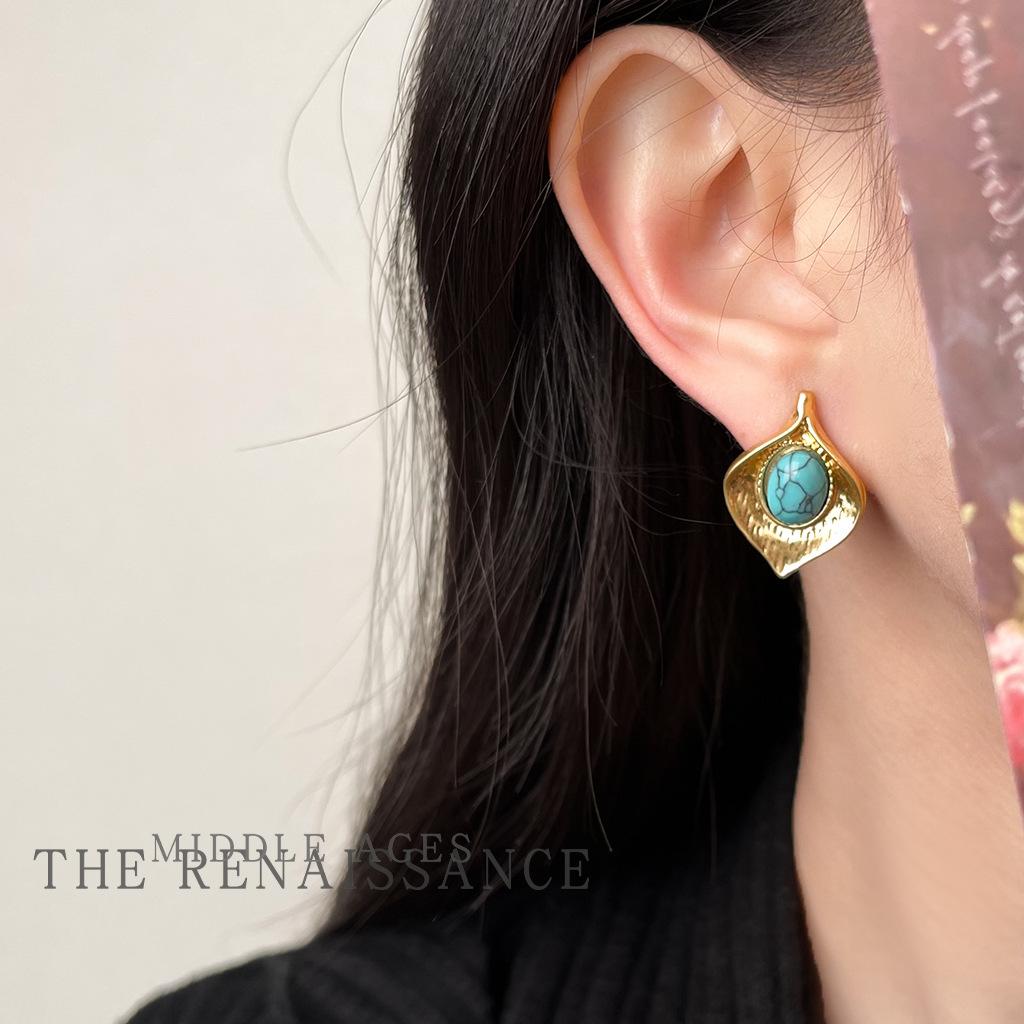 Medieval Retro Synthetic Turquoise Stud Earrings French Temperament Earrings Niche Earrings