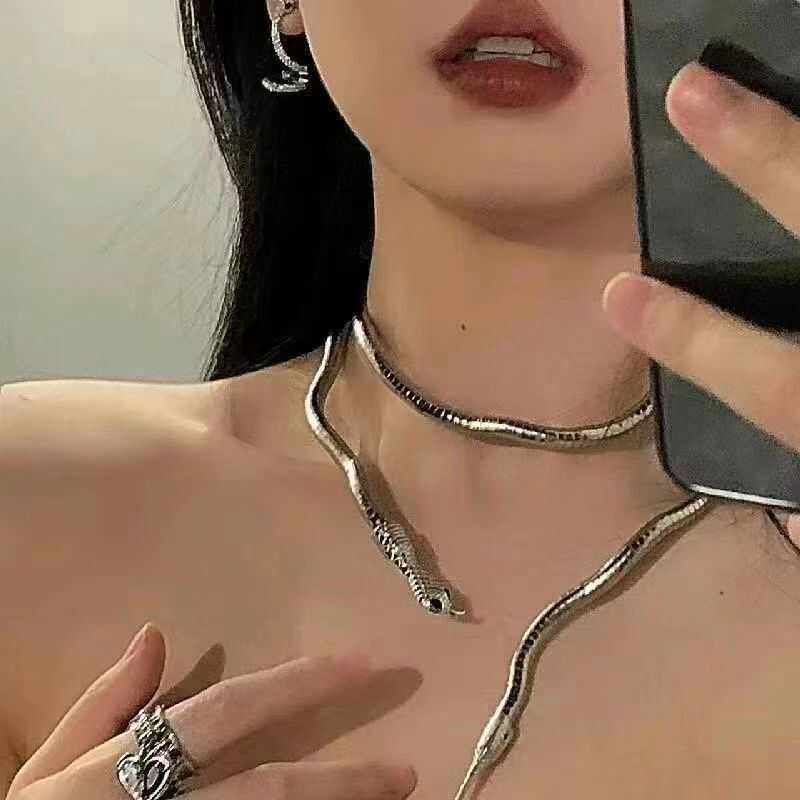 Dark Earth Coocaa Mouth Casual Shape Snake Design Necklace Collar Stylish Fashion Sexy Exaggerated Necklace Spirit Snake