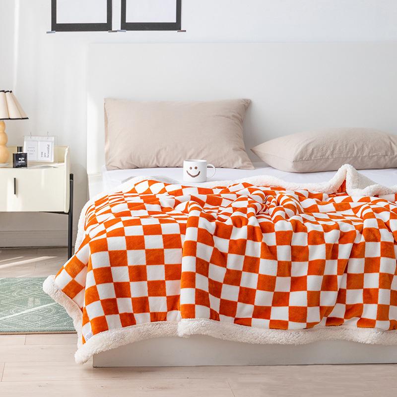 

Клетчатый плед из молочного бархата и овечьей шерсти, двухслойный 150*200 CM