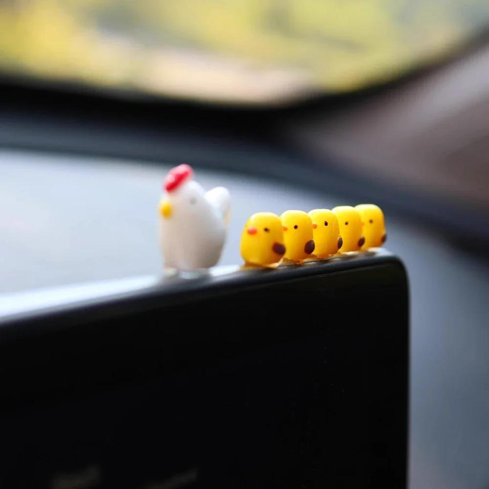 6Pcs Cute Mini Chickens Car Dashboard Accessories Funny Chicks Car Rearview Mirror Decor Interior Ornaments Fairy Garden Home