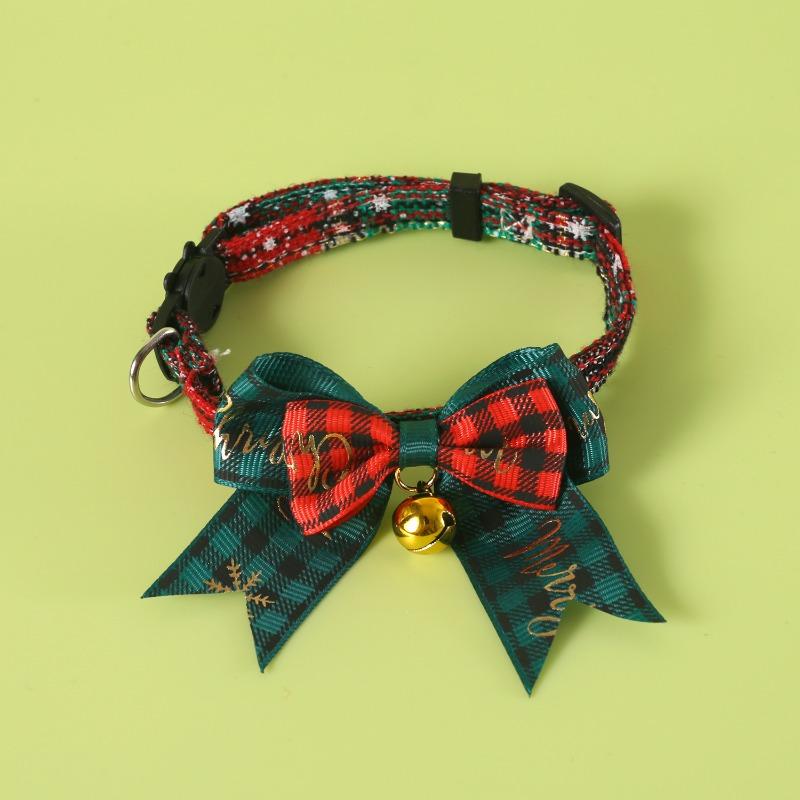 

Adjustable Pet Christmas Bow Tie Collar with Anti-Choke Buckle Gold-Printed Plaid Design for Dogs Practical Home Accessory зелёный