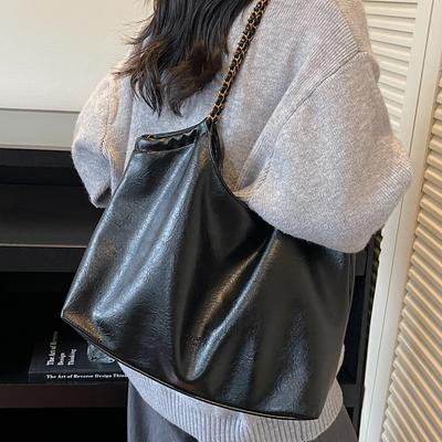 Soft Surface Retro Large-capacity Shoulder Bag 2025 New Simple Underarm Bag Fashionable Foreign Style Commuter Texture Tote Bag