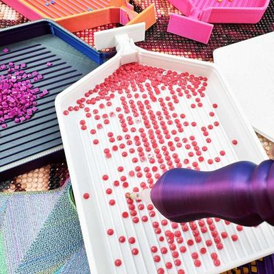 DIY Craft Diamond Painting Trays with Lids Embroidery Plastic Diamond Painting Accessories Multi-Color Beading Plates