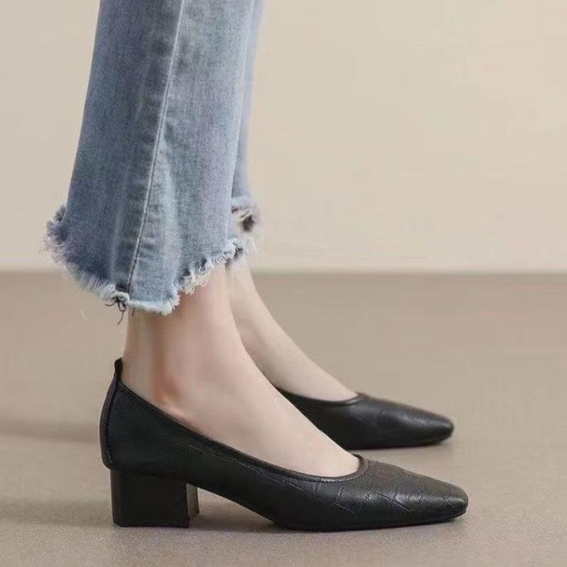 Ladies Pumps Office Retro Square Toe With Medium Heels Women's Shoes Spring and Autumn Young 2025 Trend Popular Slip On Footwear