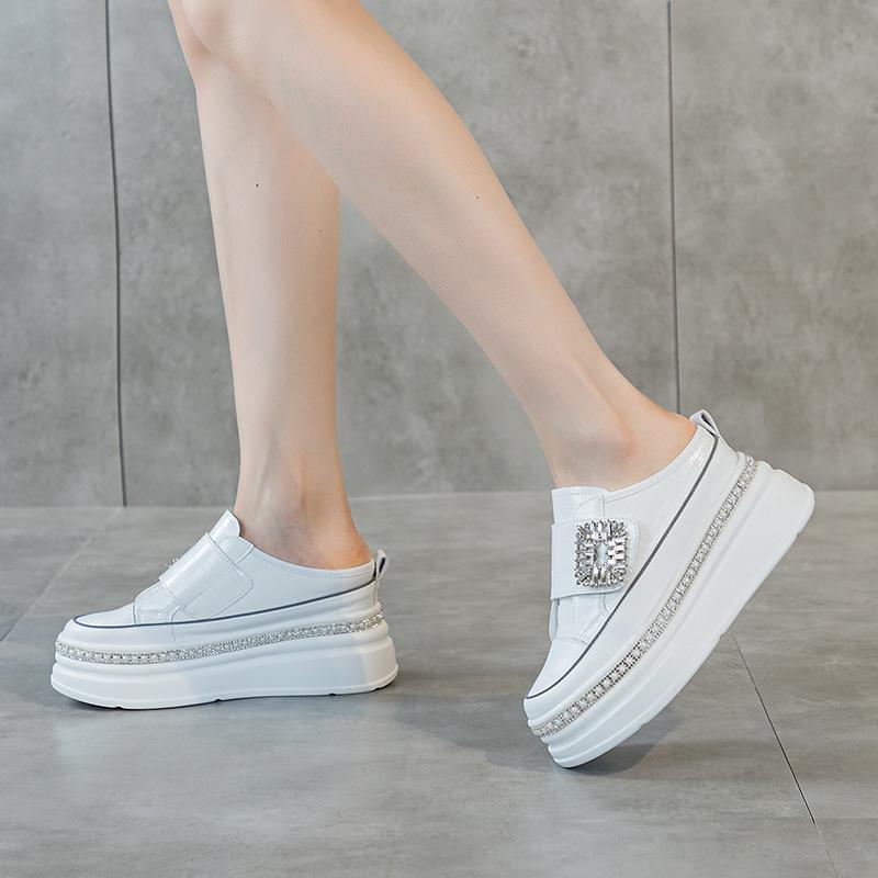 Kleine weiße Schuhe Damen dicksohlige Frühling neu dicksohlige Muffin-Schuhe Innenhöhe erhöht Damenschuhe kleine Größe Beutelkopf Halbschuhe Damen