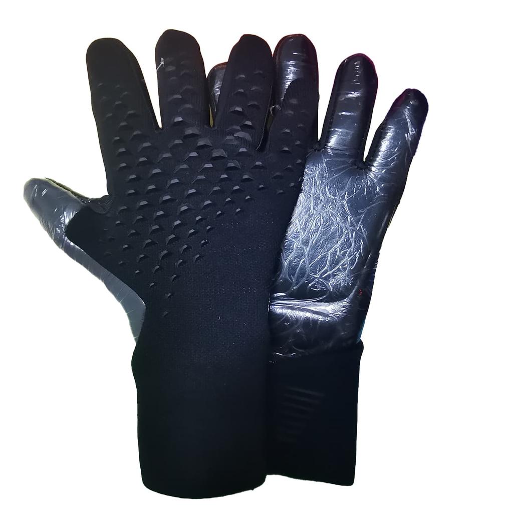 ROXXANA Torwarthandschuhe sind atmungsaktiv, strapazierfähig und haben eine gute Rutschfestigkeit. Sie eignen sich für Fußballtrainingsspiele für Erwachsene.