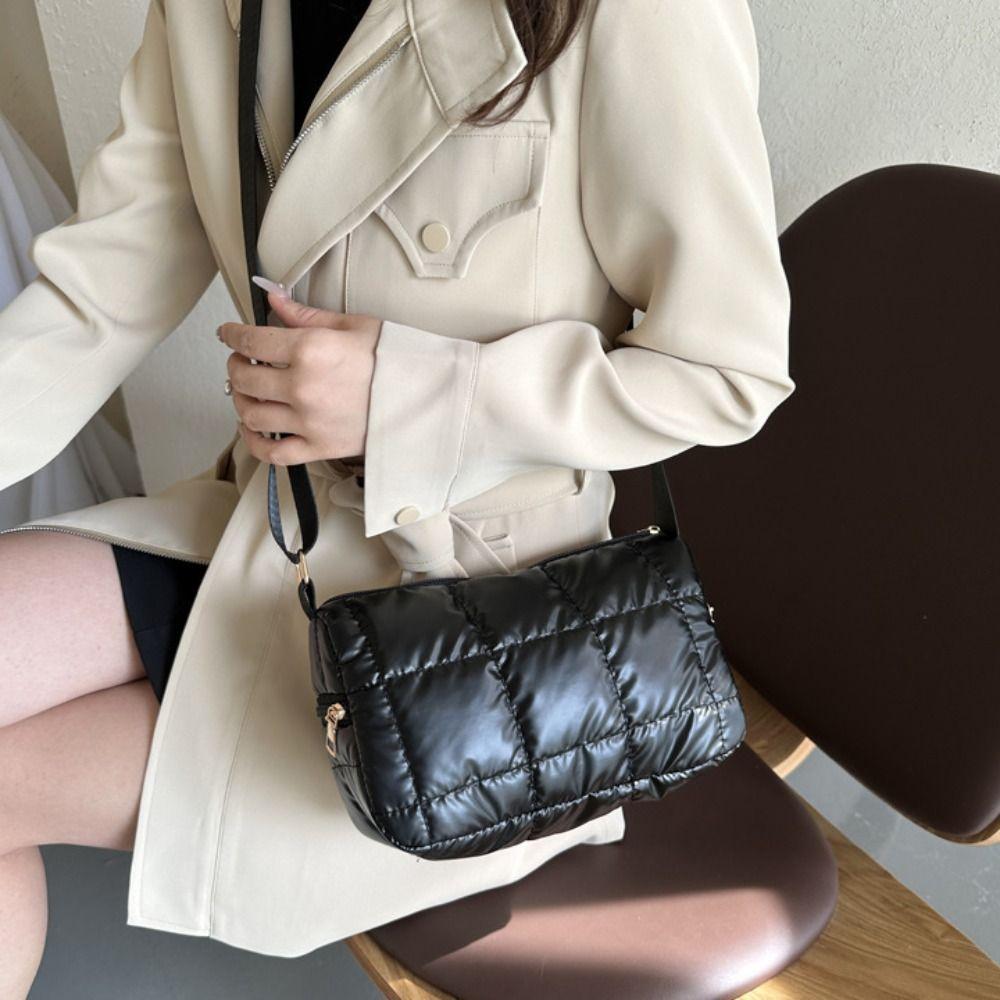 Oxford Space Cotton Crossbody Bag Lattice Padded Crossbody Bag Quilted Shoulder Bag  Outdoor