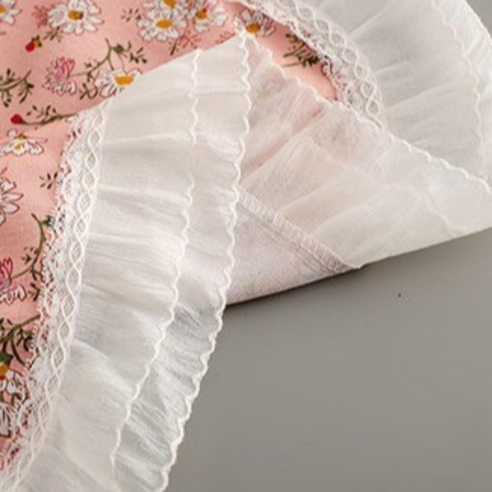 Wear Resistant Neck Hanging Apron Floral Lace Cooking Apron Portable Canvas Apron Women